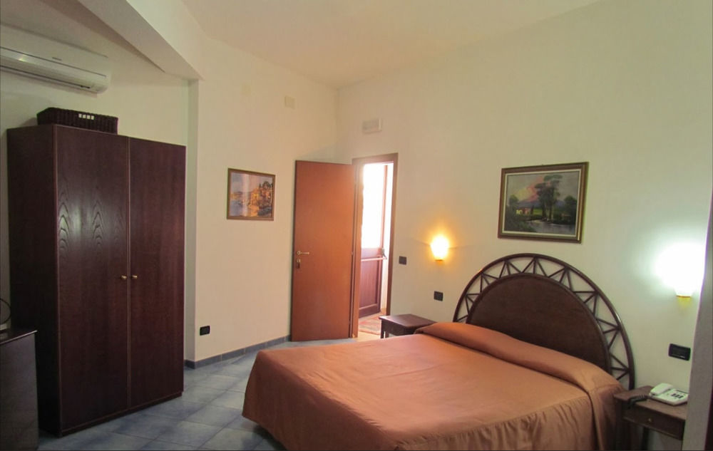 למפדוזה Alba D'Amore Hotel & Spa מראה חיצוני תמונה